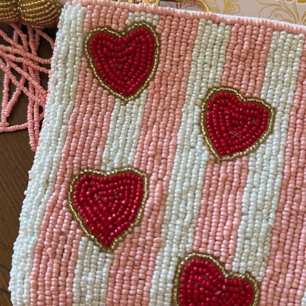 Handmade Heart Pattern Clutch in Pink and Red - Picture 6 of 6